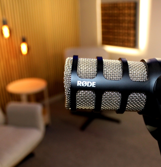 PODCASTER 1 ATHLETIC